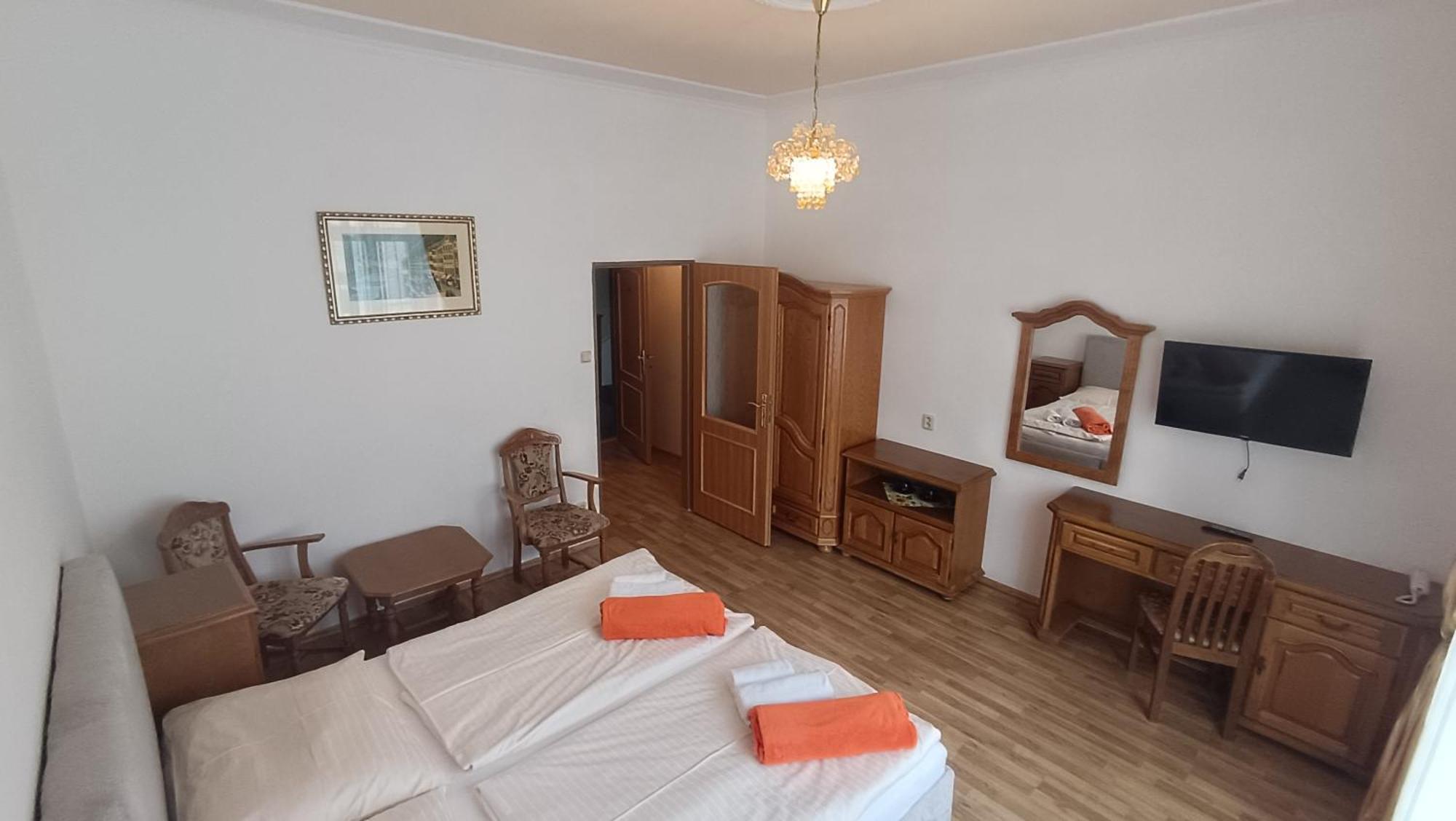 Hotel Praga Karlovy Vary Eksteriør bilde