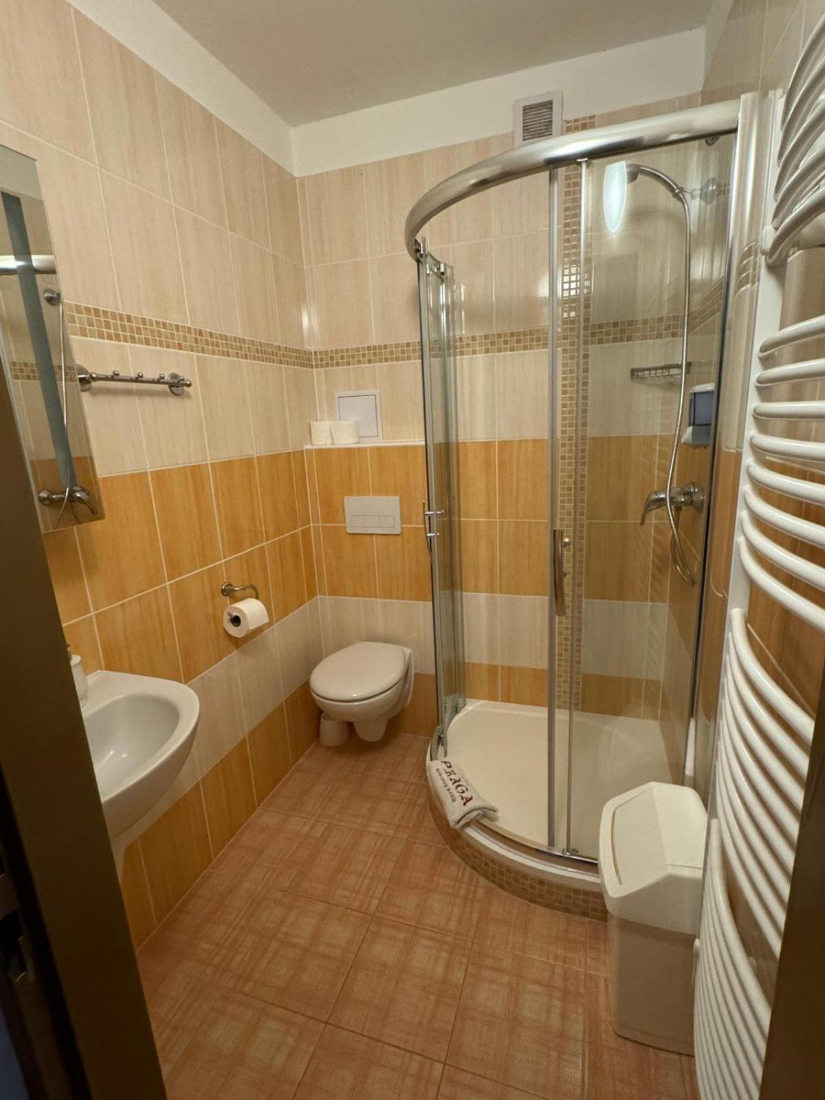 Hotel Praga Karlovy Vary Eksteriør bilde