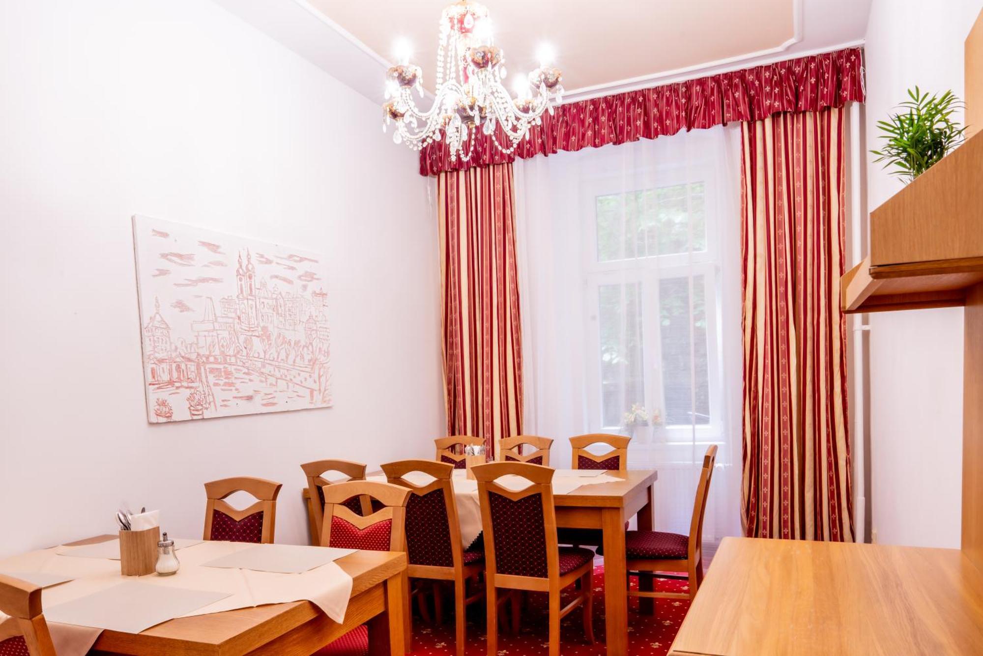Hotel Praga Karlovy Vary Eksteriør bilde